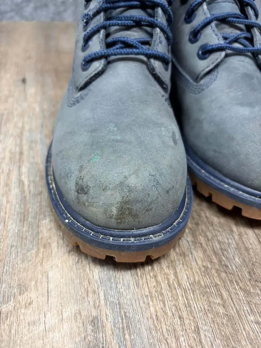 Timberland 6-Inch Premium Waterproof work Boots navy blue Nubuck Youth 12 GUC
